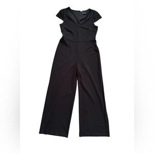 Connected Apparel Black Wide Leg Jumpsuit Size 12 V Neck Short Sleeve